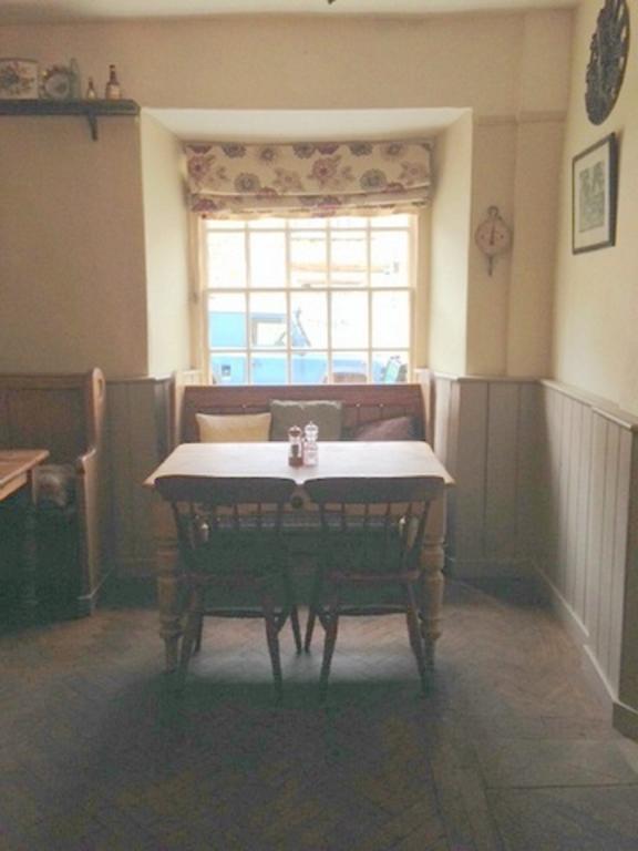 The Royal Oak Burford Bed & Breakfast Екстериор снимка